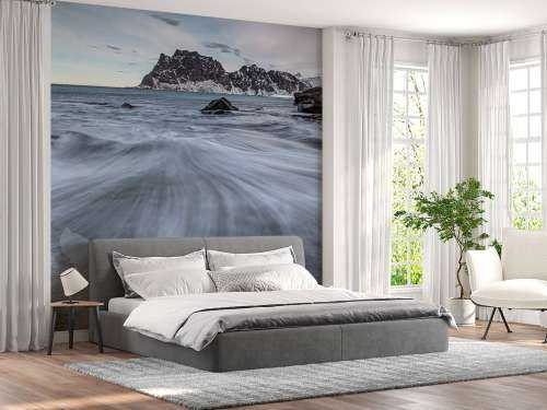 Uttakleiv beach