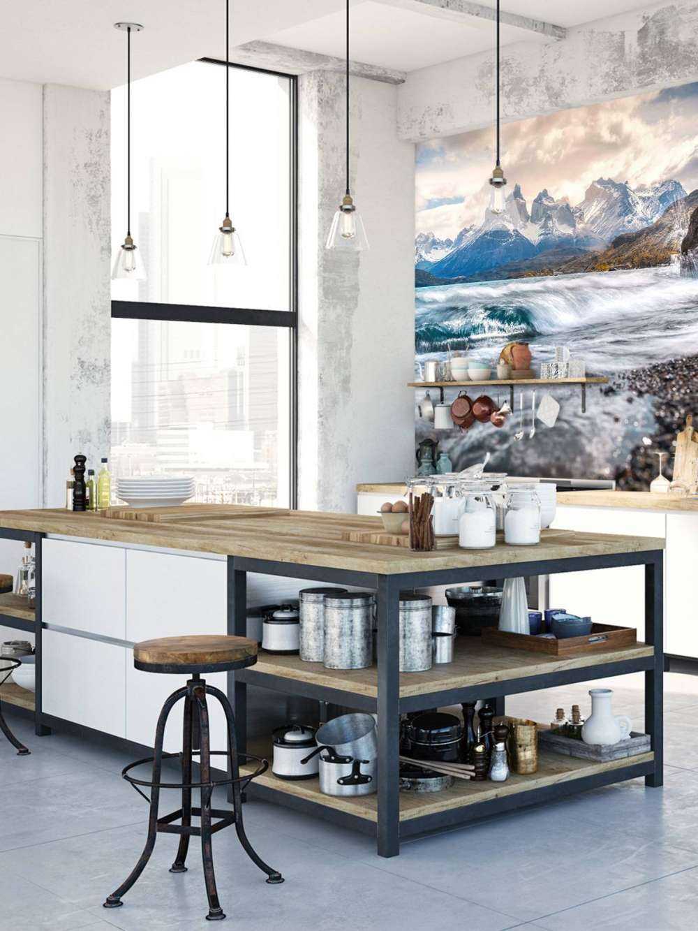 Ruige golfslag aan bergmeer