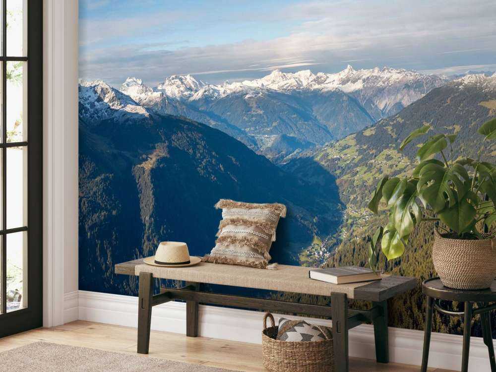 Panorama over besneeuwd alpendal