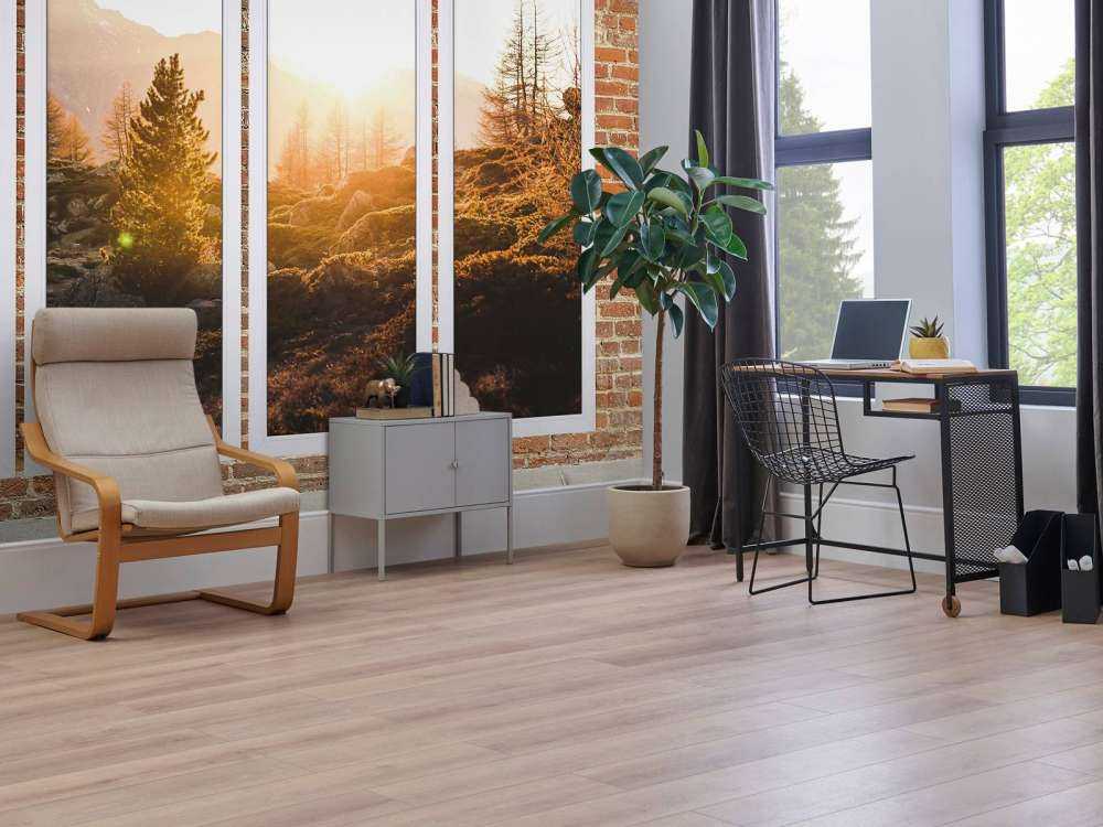 Zonsopkomst in alpenlandschap