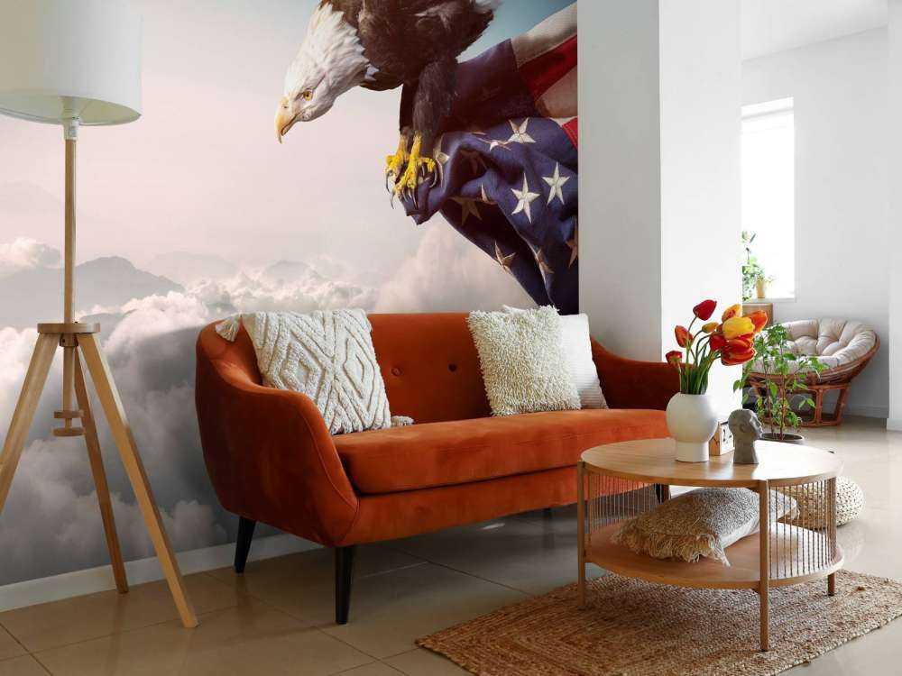 Adelaar met de Amerikaanse vlag vast