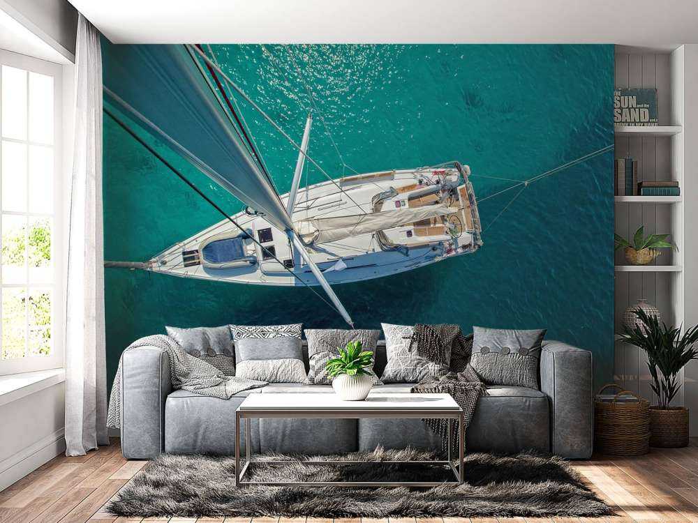 Bovenaanzicht van een zeilboot