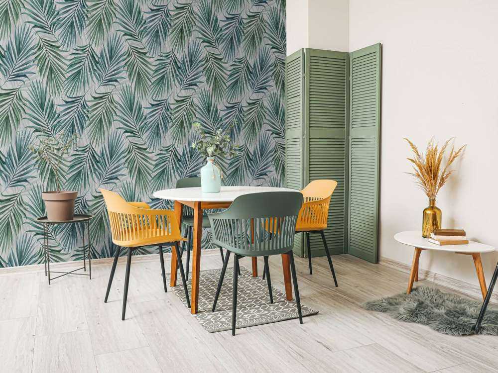 Blauwe en groene palmbladeren