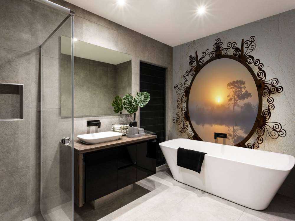 Zonsopkomst boven mistig meer