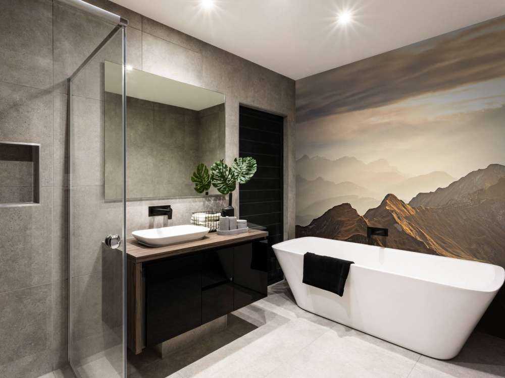 Gouden gloed over bergkam