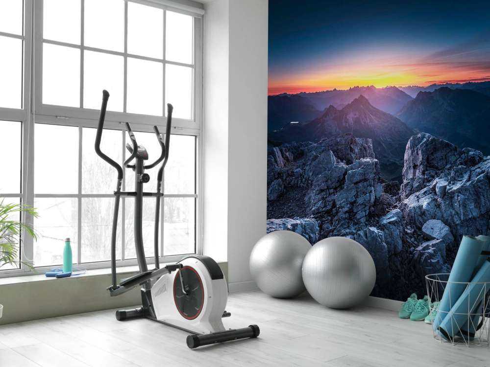 Rotsachtig uitzicht bij zonsopkomst