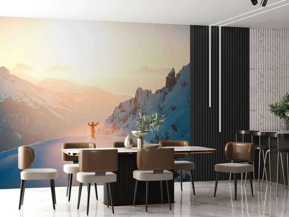 Zonsopkomst boven bergtoppen