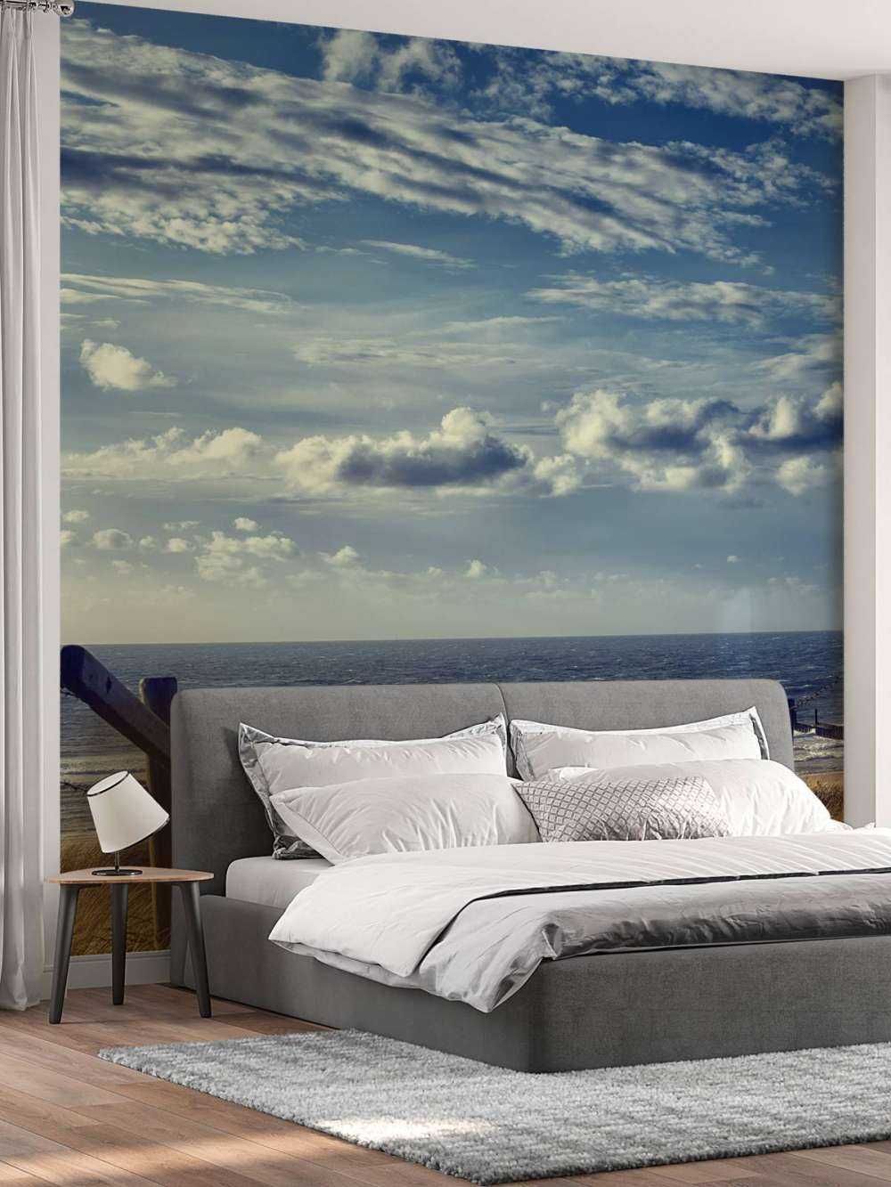 Strand en wolken
