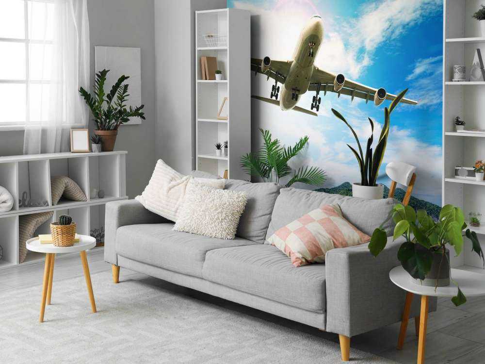 Passagiersvliegtuig boven een tropische zee