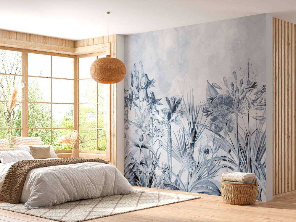 Monochrome Floral Elegance