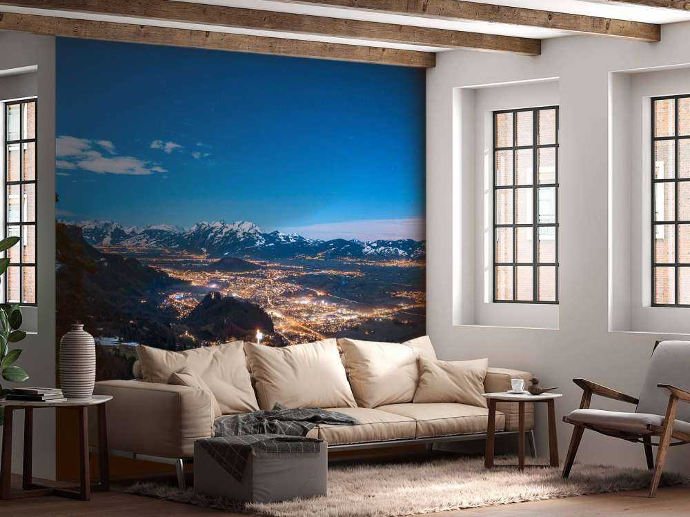 Nachtzicht over alpendalstad