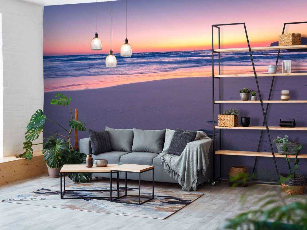 Voetstappen in zachte avondlicht