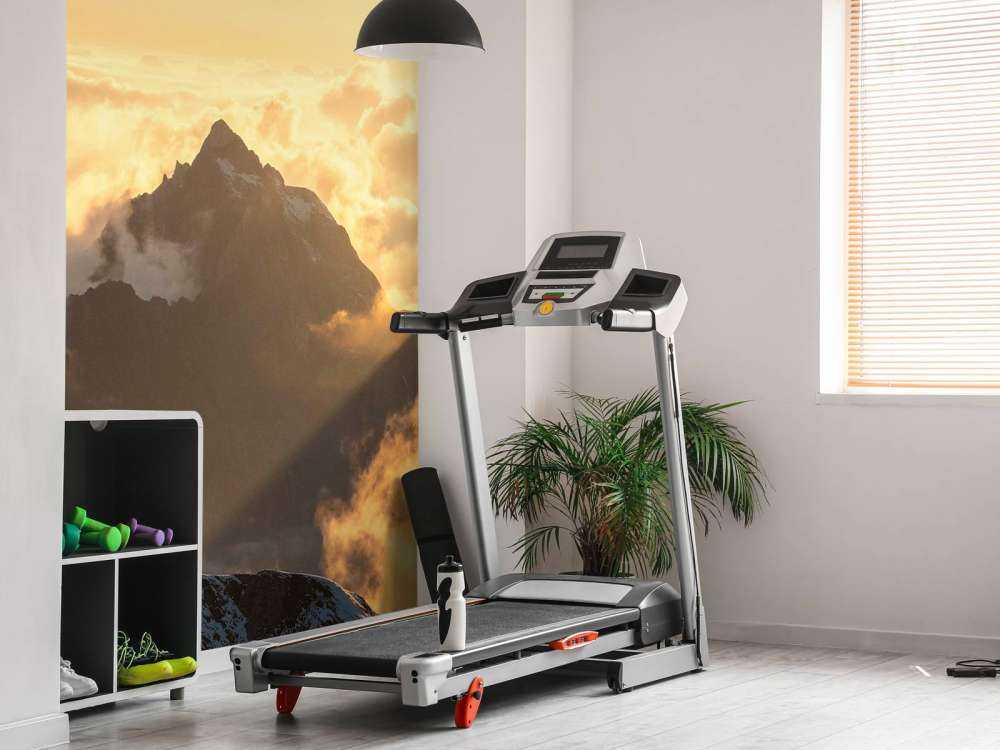 Zonsopkomst Boven Bergwolken