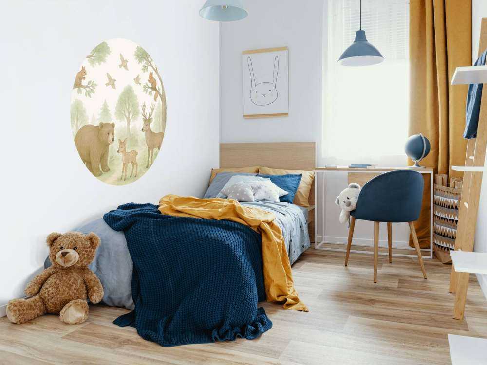 Bosdieren in zomergroen