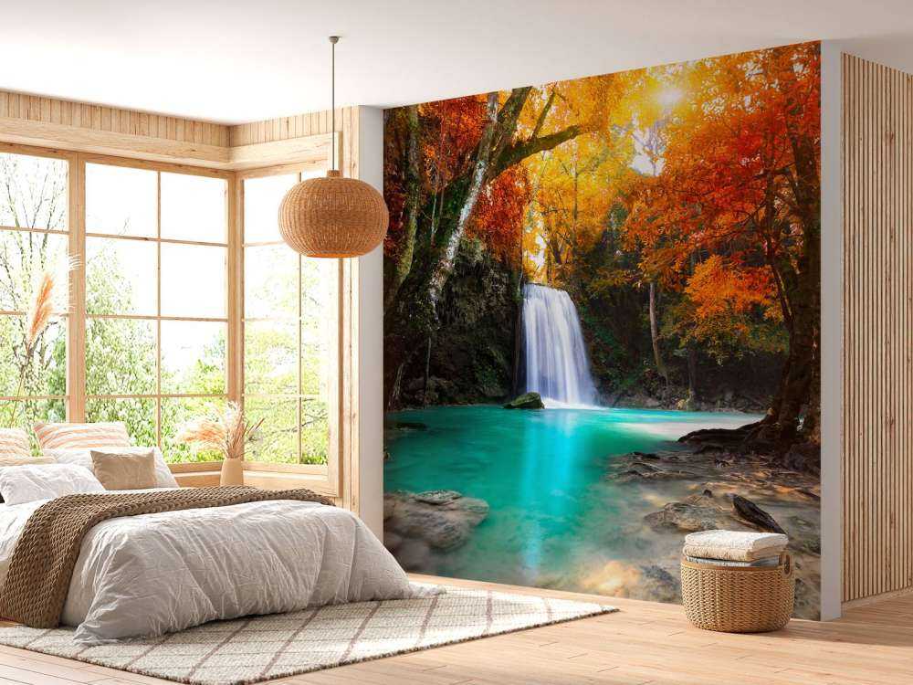 Waterval in het diepe woud