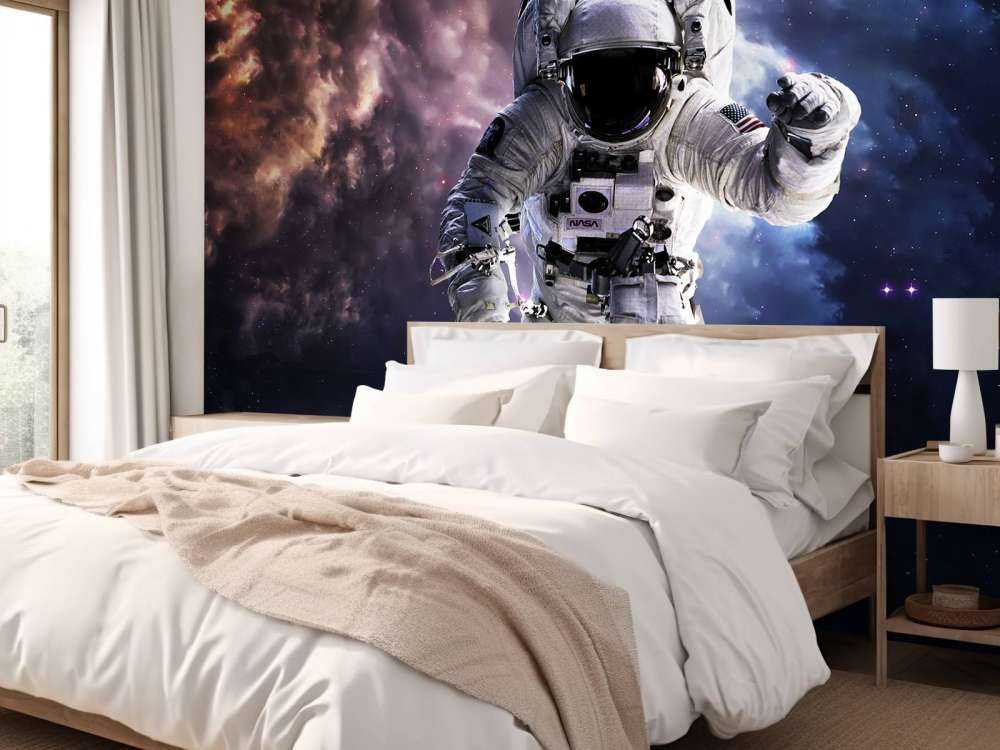 Astronaut in de ruimte