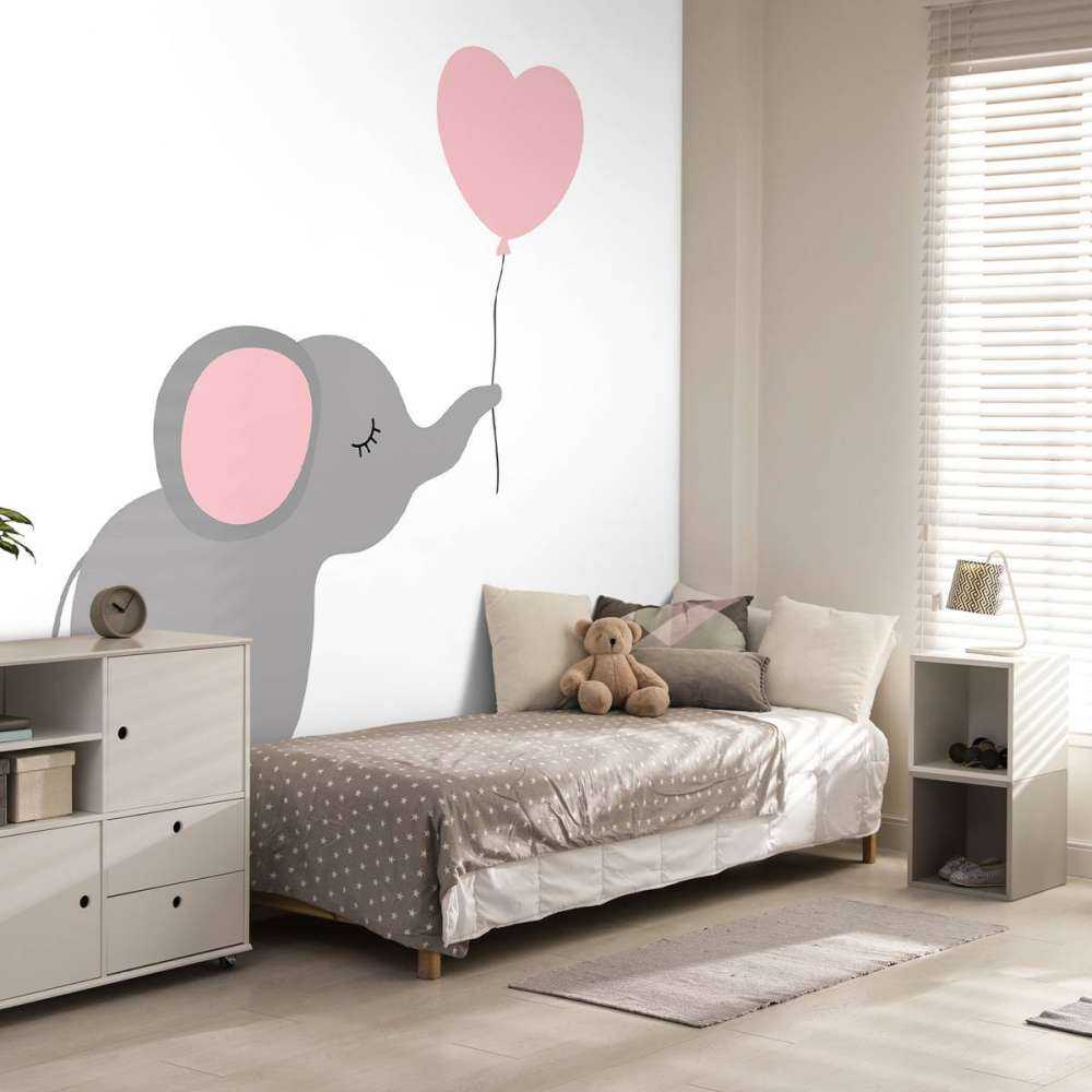 Olifant met een hartvormige ballon