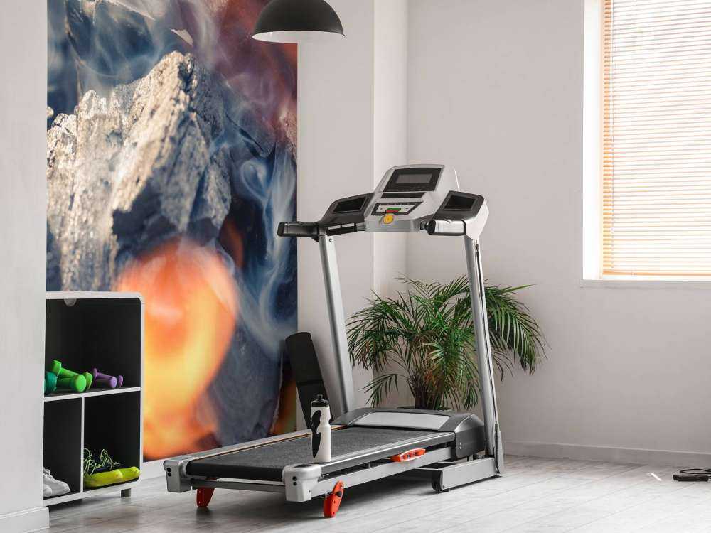 Brandend houtskool close-up