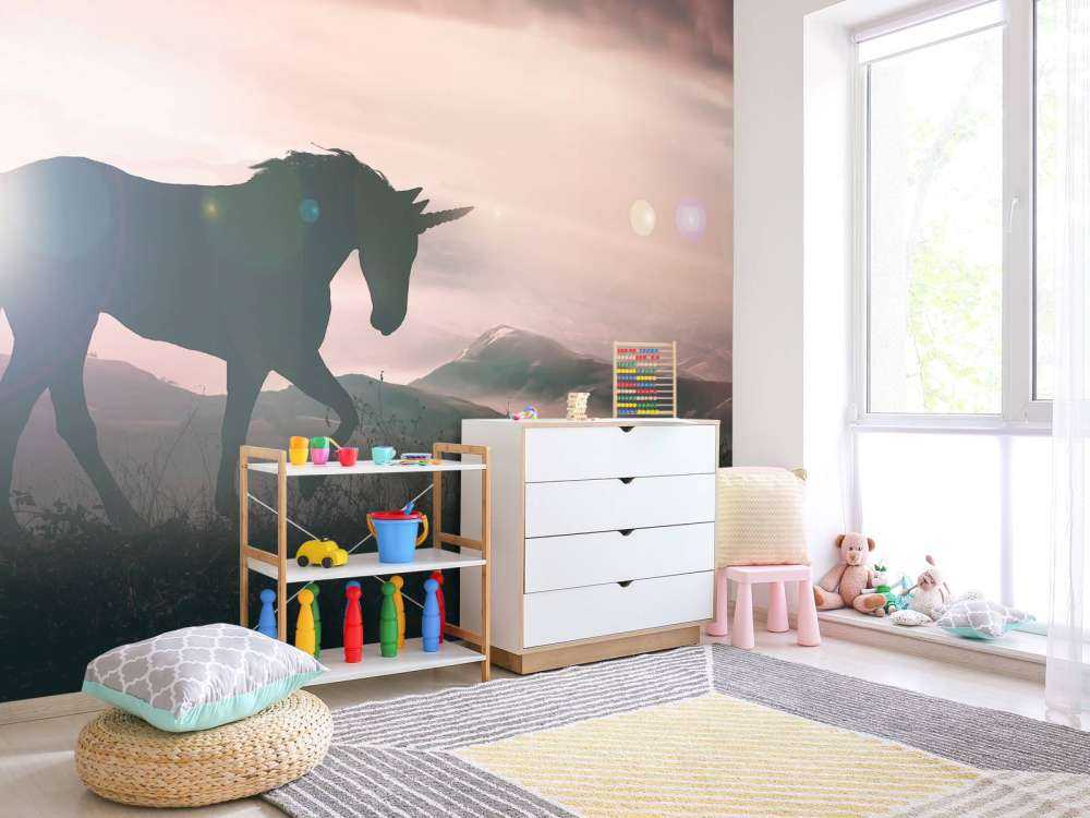 Unicorn bij een zonsondergang