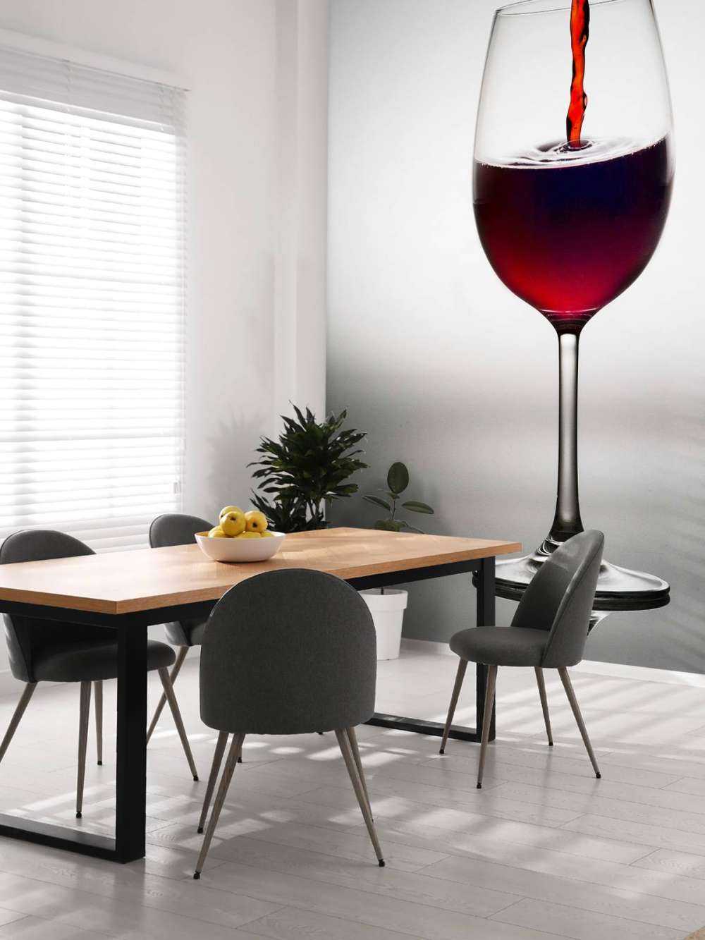 Ingeschonken rode wijn