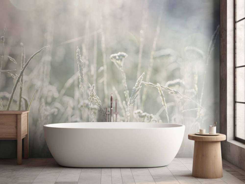 Weide planten in de zon met een wazige achtergrond