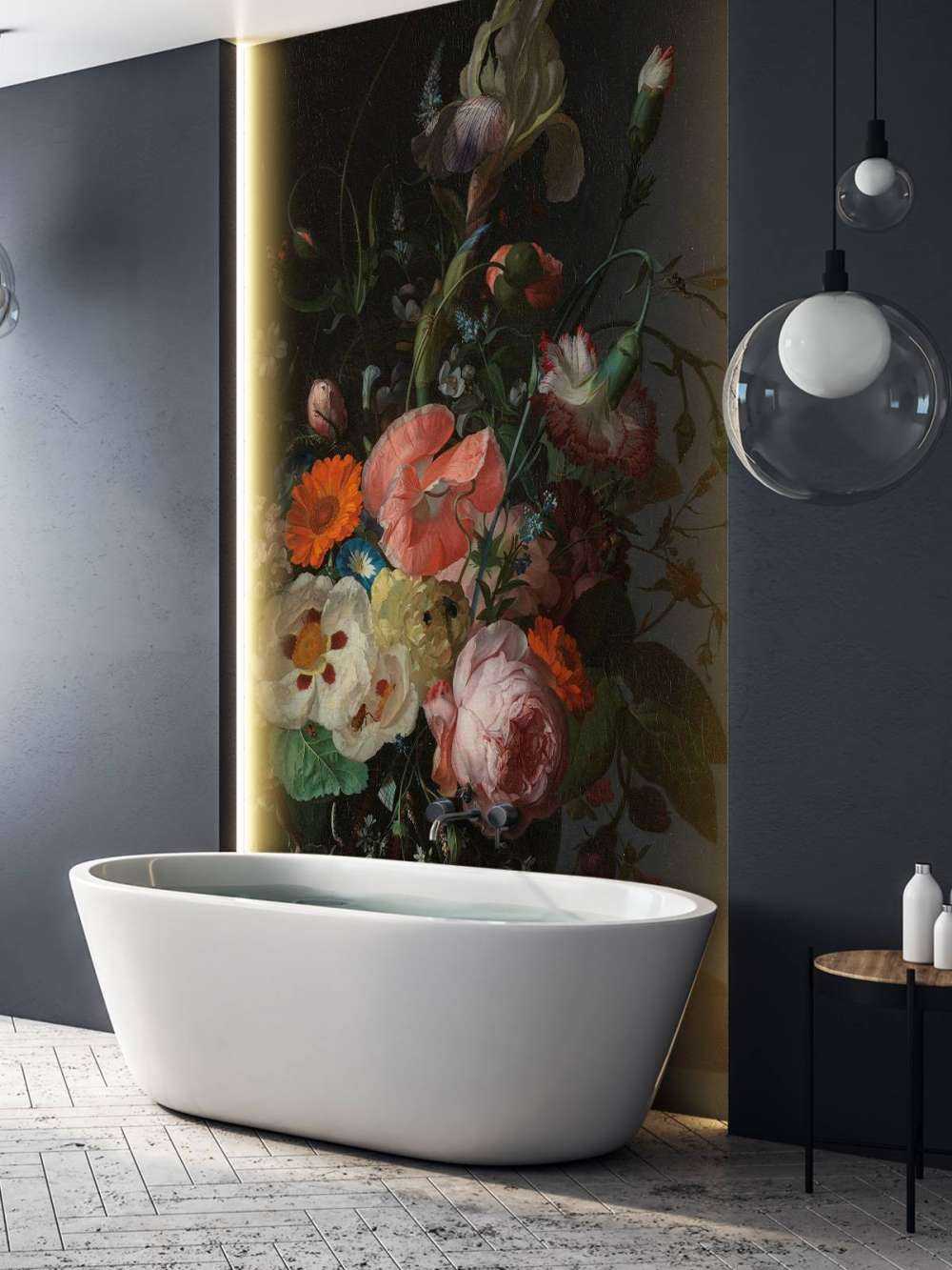 Stilleven met bloemen op een marmeren tafelblad