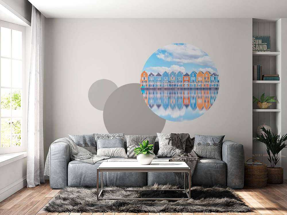 Waterlijn van kleurrijke gevels