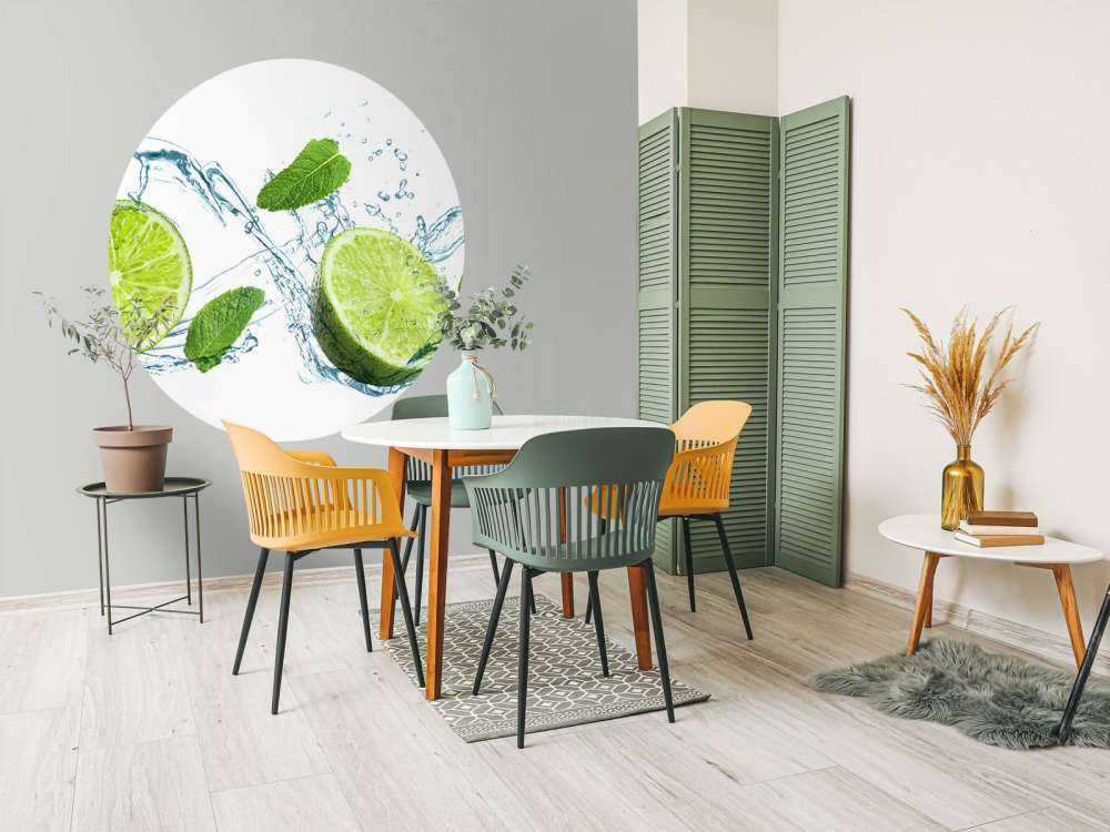 Water met limoen en munt