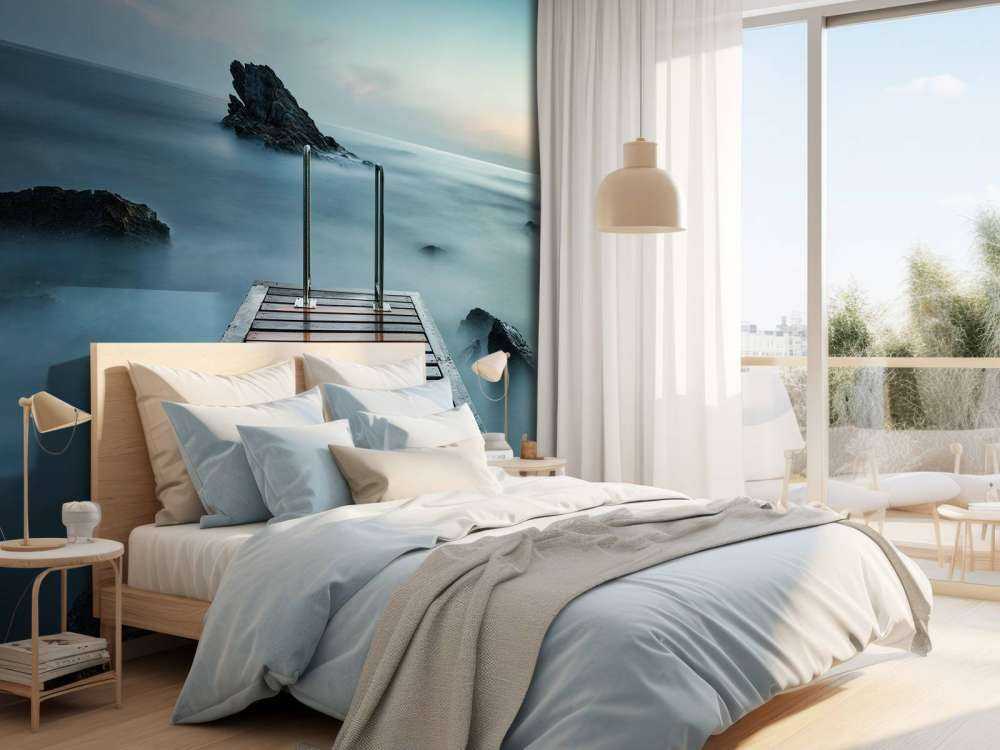 Houten steiger aan de kust