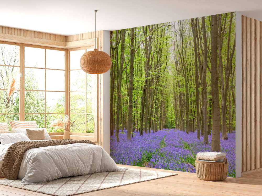 Bandensporen door het bos