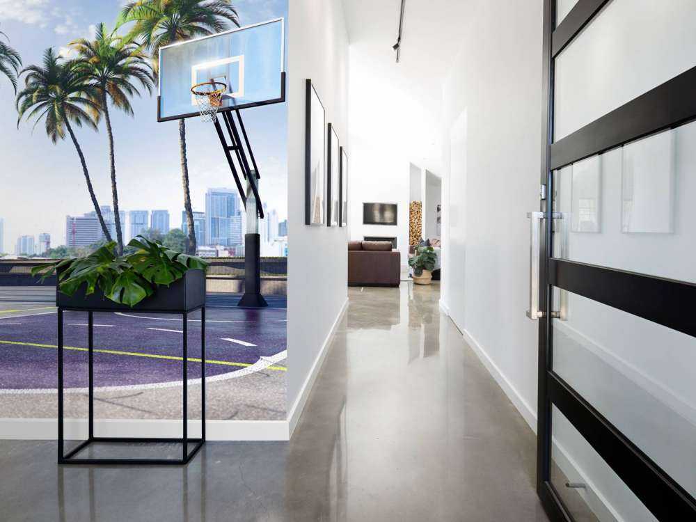 Basketbalveld in een moderne stad