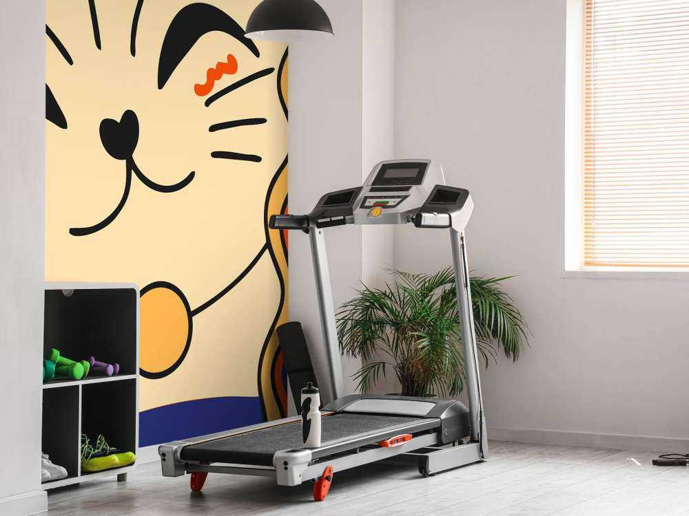 Close-up kat met noedels