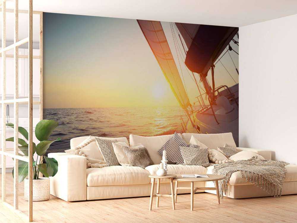 Zeilboot bij zonsondergang