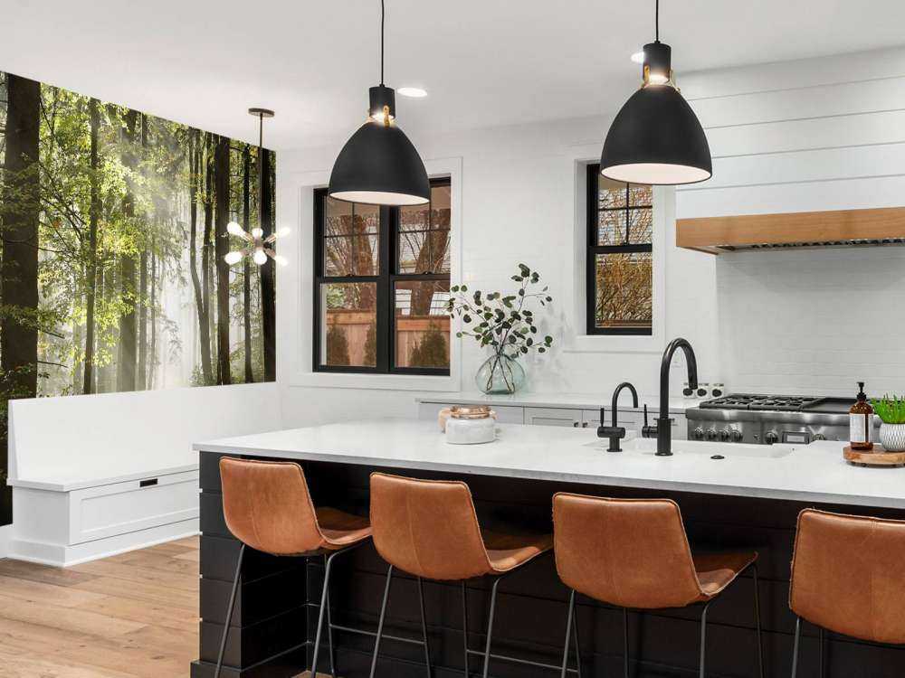 Mistig bos in de herfst