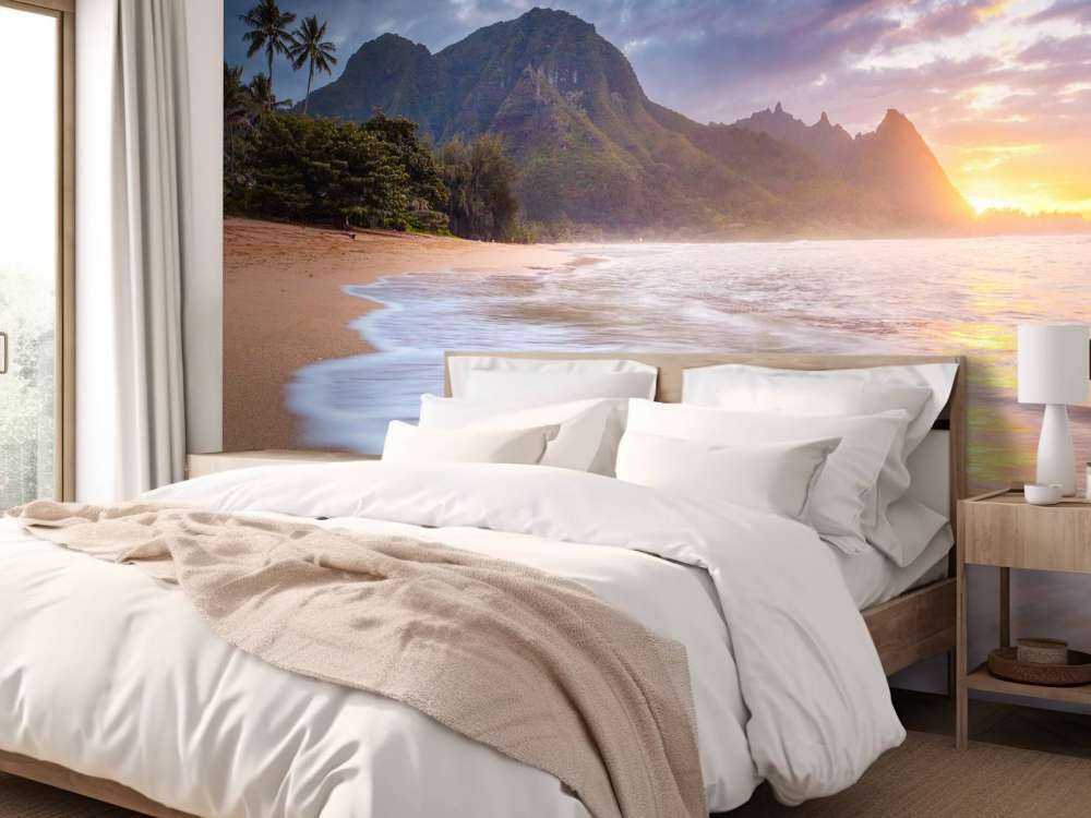 Zonsondergang aan tropisch strand