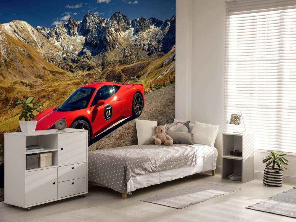 Ferrari 458 met alpentoppen