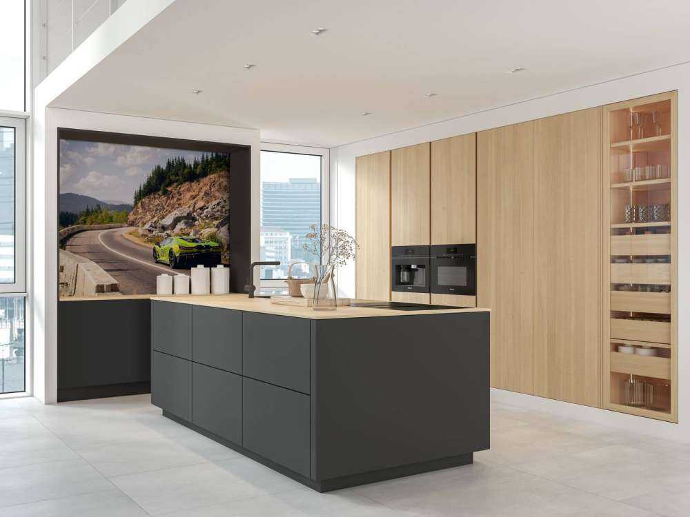 Lamborghini Revuelto in de Bergen