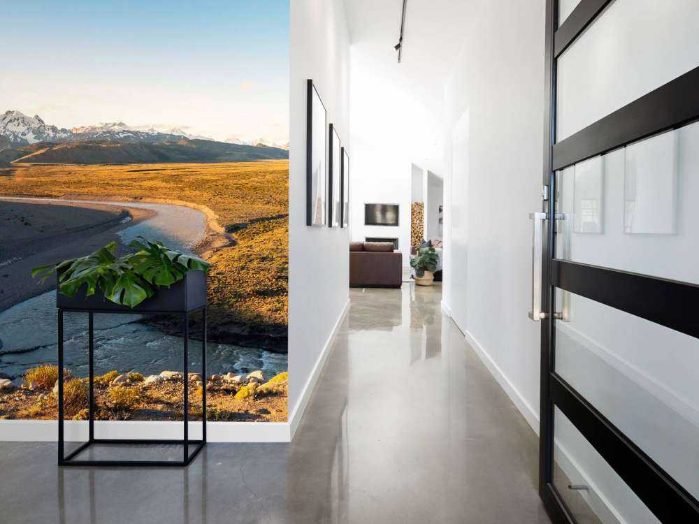 Berglandschap met kronkelende rivier in ochtendlicht