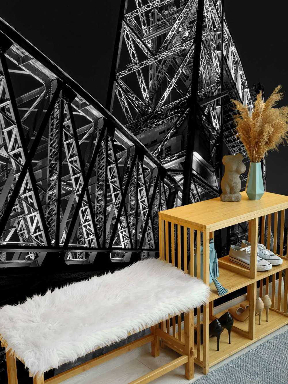 Voormalige spoorbrug De Hef in Rotterdam in zwart wit  