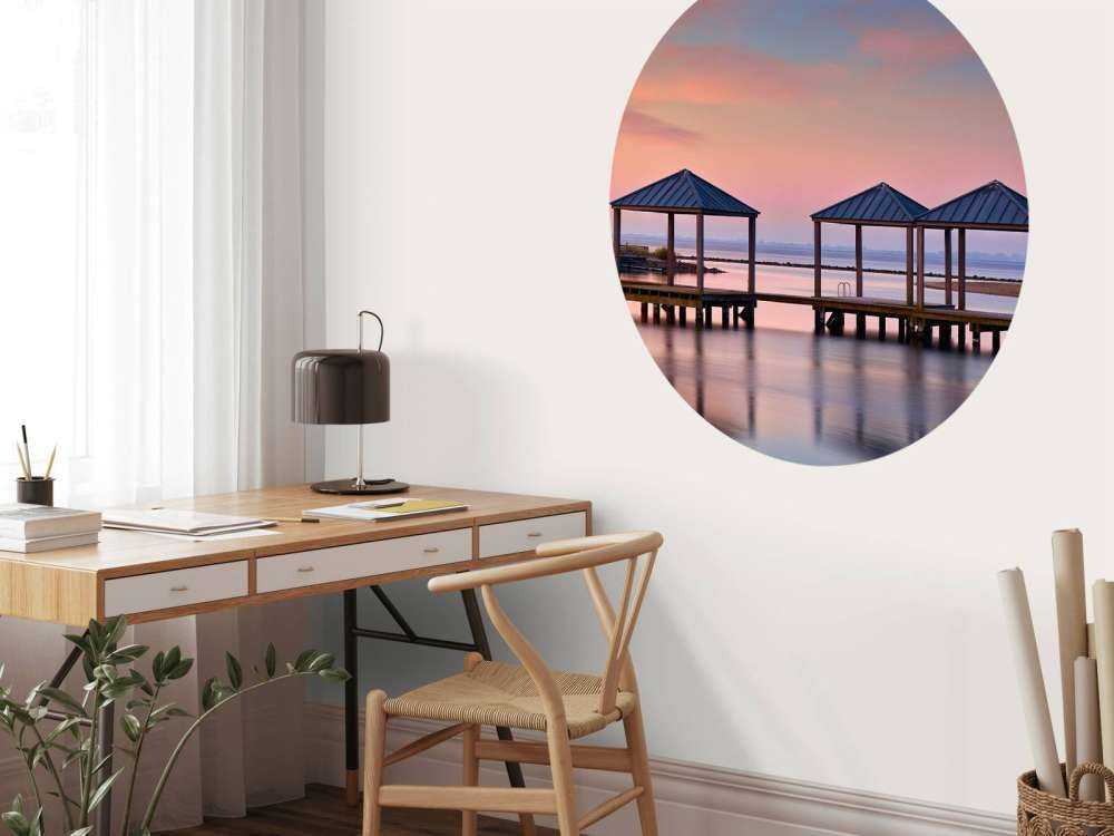 Zwemsteiger bij zonsopkomst