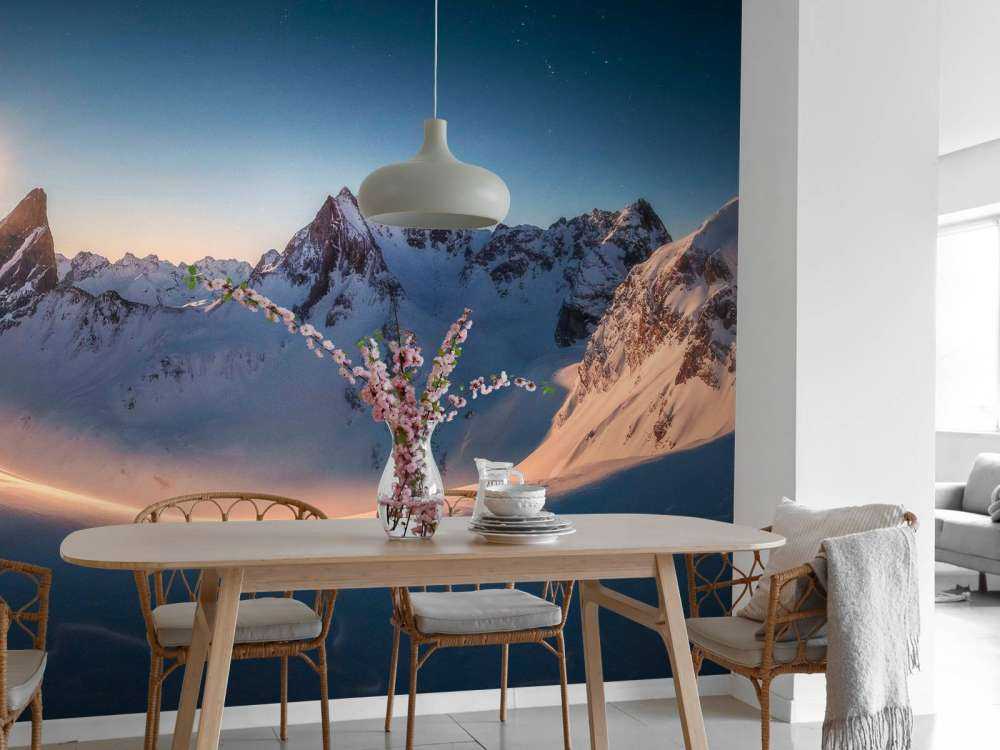 Maanlicht over stille bergpas