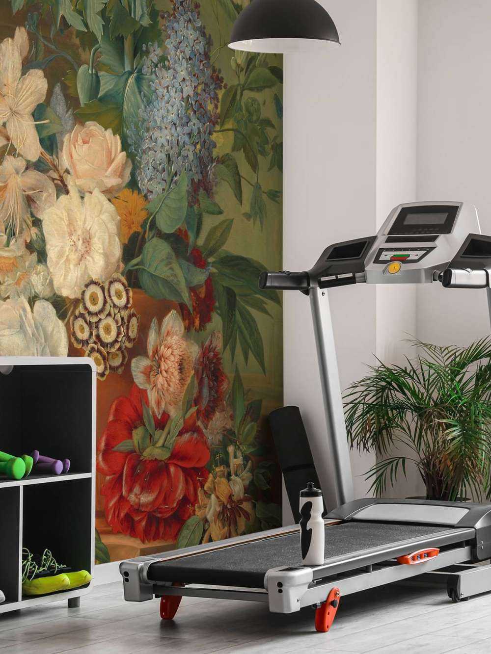 Bloemen in een terracotta vaas