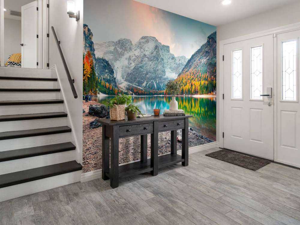 Kleurrijke bomen in een Italiaans berglandschap