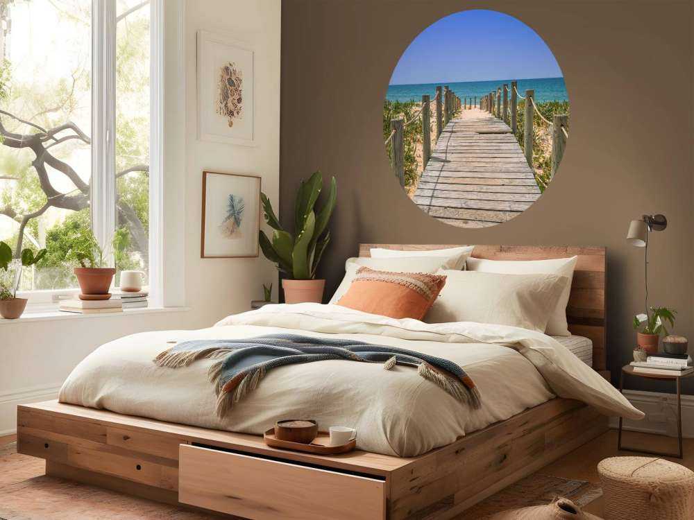 Houten brug naar het strand