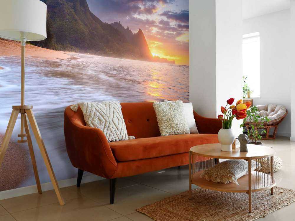 Zonsondergang aan tropisch strand