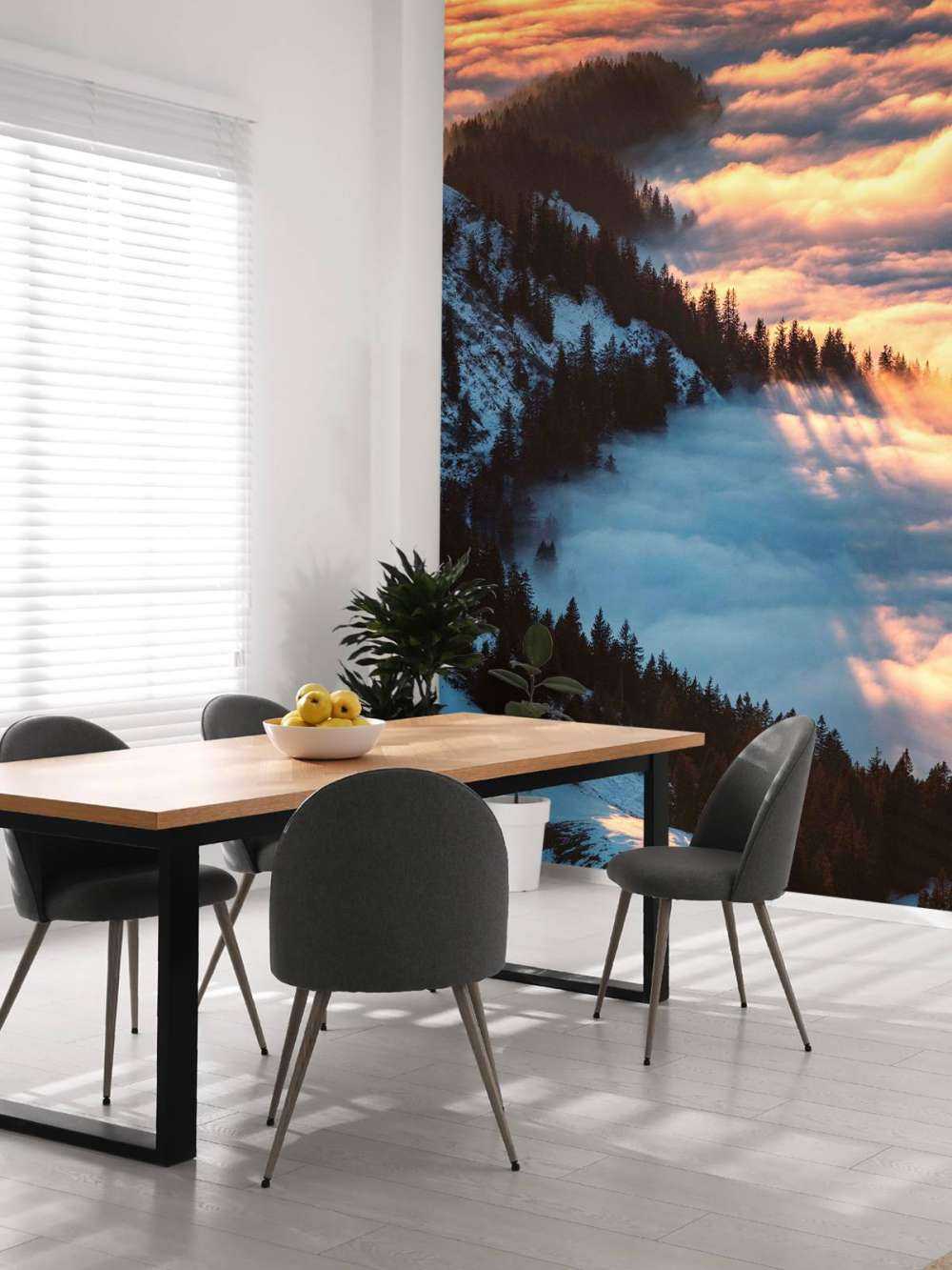 Ochtendgloed over nevelig bergbos