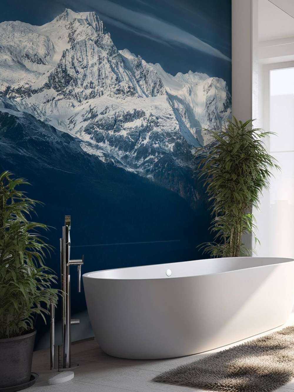 IJsblauwe toppen in stilte