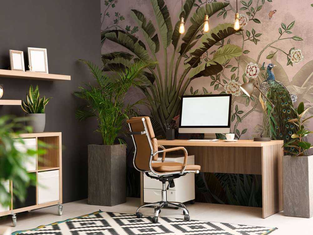 Pauw in Tropische Schoonheid