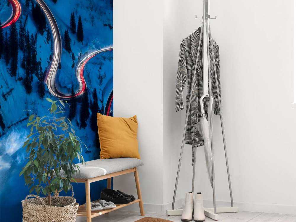 Nachtelijke afdaling in bergbochten