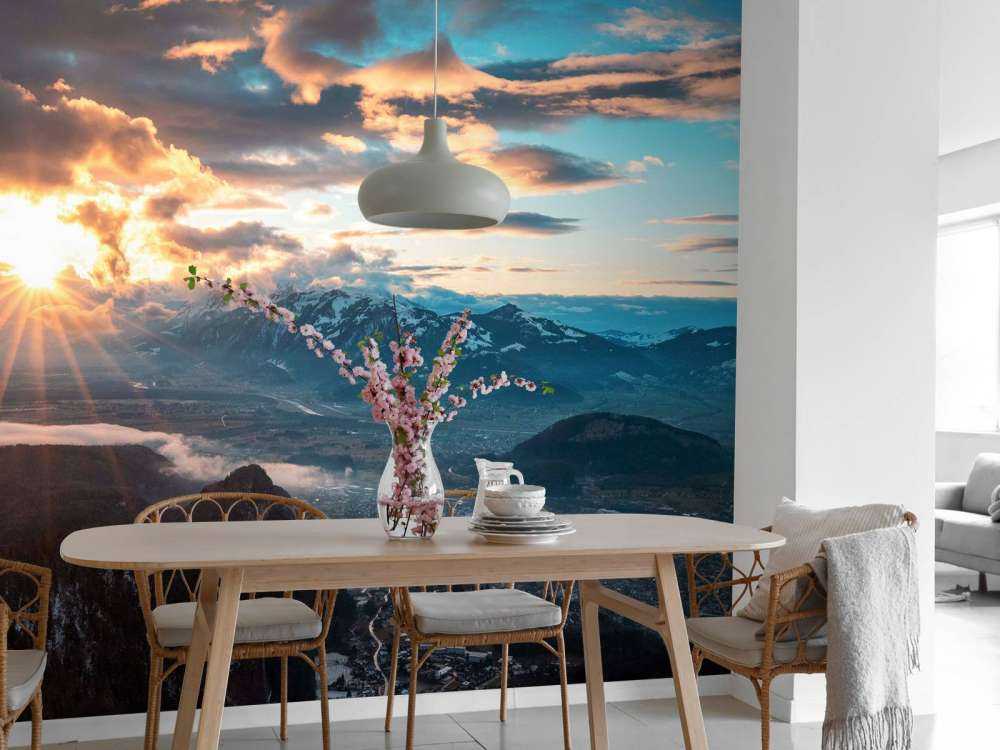 Zonsondergang boven alpenvallei